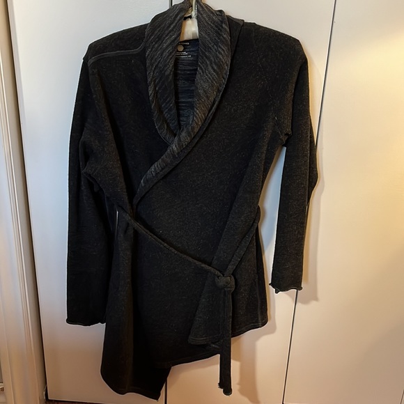 Mountain Hardware Wool Cardigan with wrap tie - Picture 2 of 6